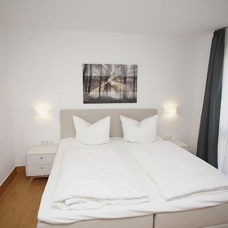 Strandnah Mit Terrasse, Gratis Nutzung Vom Ahoi Erlebnisbad Und Sauna In Sellin - Strandhaus Moenchgut Fewo06 Lobbe Kültér fotó