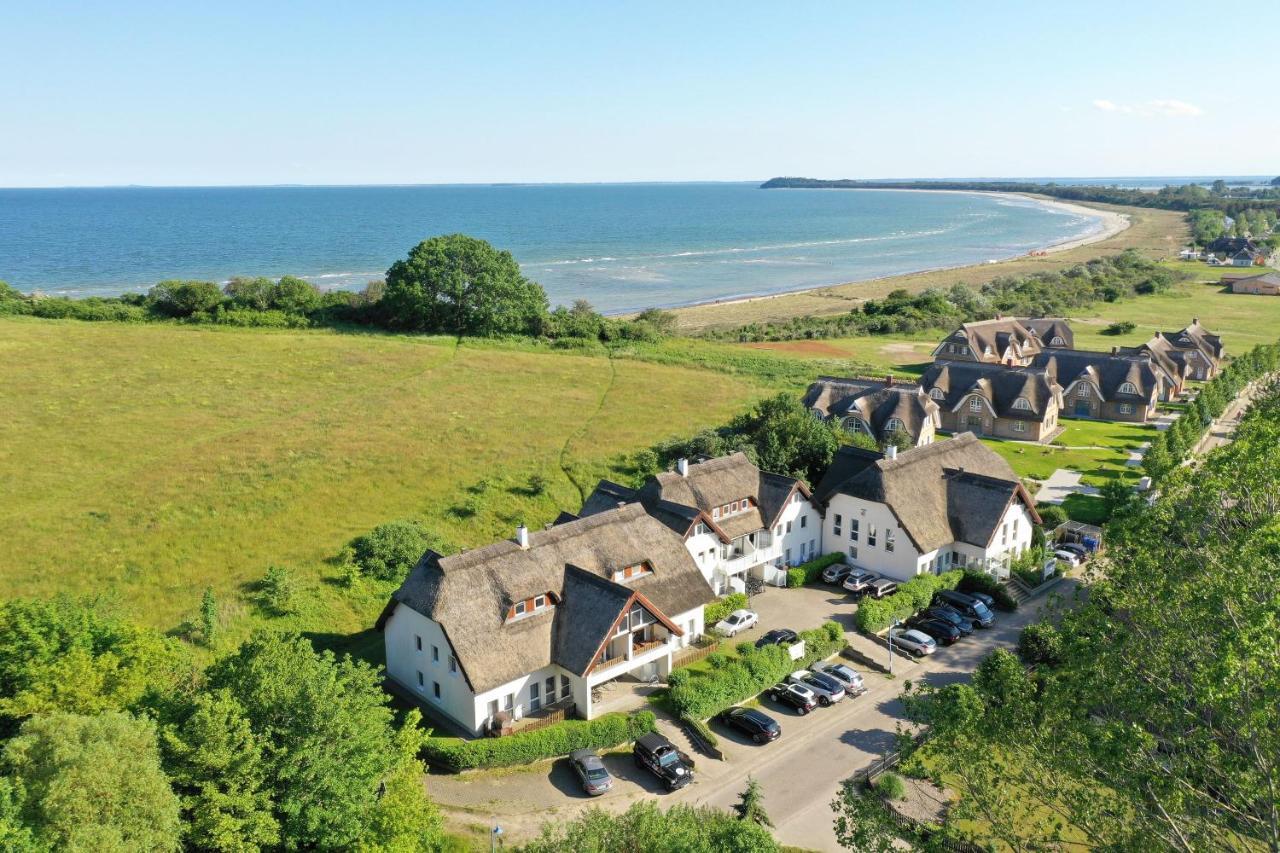 Strandnah Mit Terrasse, Gratis Nutzung Vom Ahoi Erlebnisbad Und Sauna In Sellin - Strandhaus Moenchgut Fewo06 Lobbe Kültér fotó